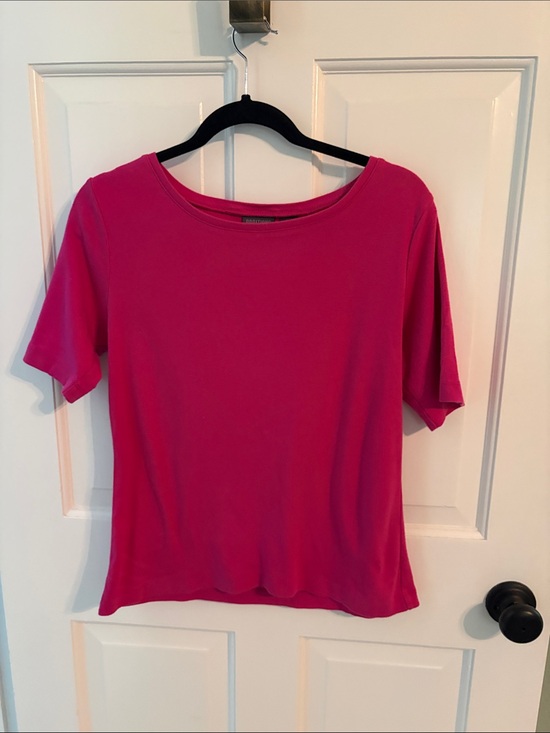 Chico's Tops - Chico's Short Sleeve Crewneck Tee in Bright Fuchsia